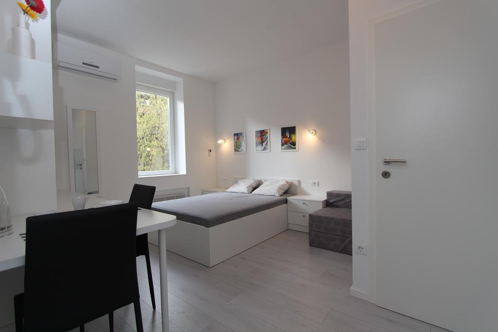 Apartments Simple Teslina Zagreb Exterior foto